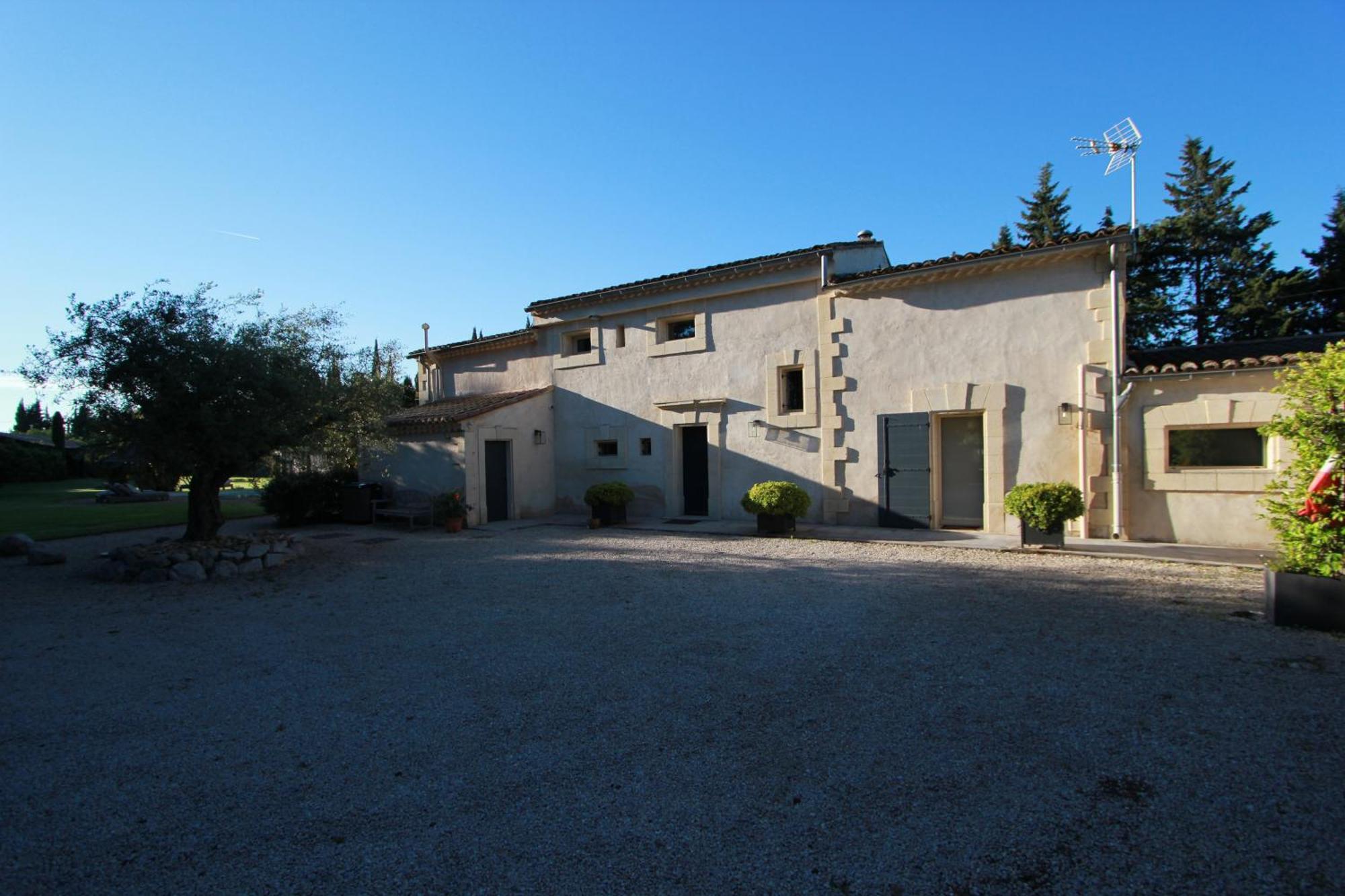 Mas Paloma Bed & Breakfast Rognonas Exterior photo