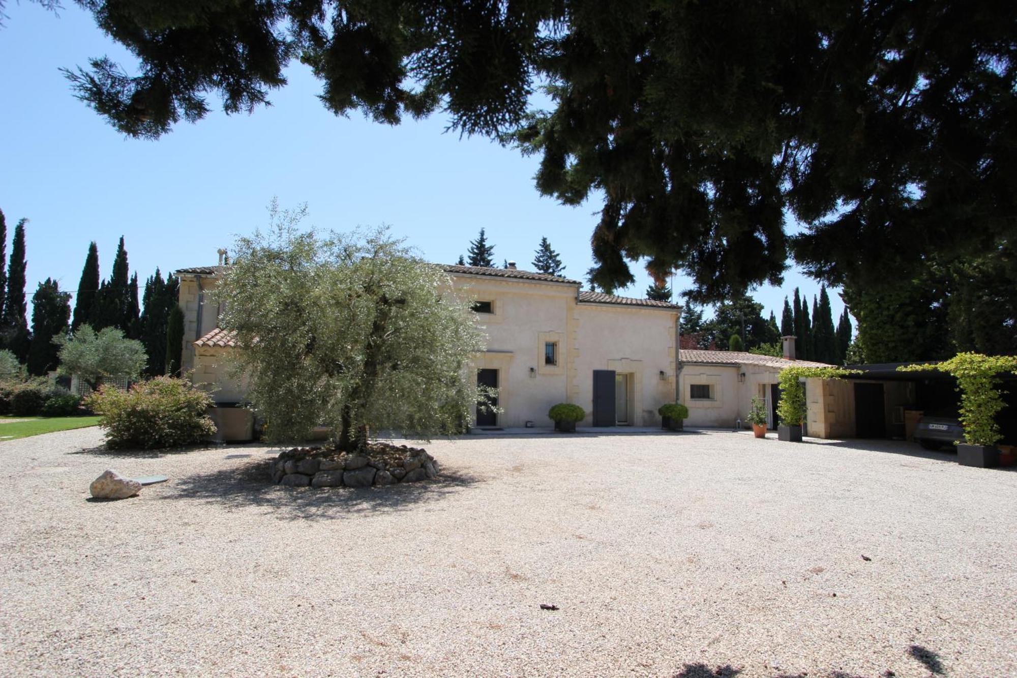 Mas Paloma Bed & Breakfast Rognonas Exterior photo