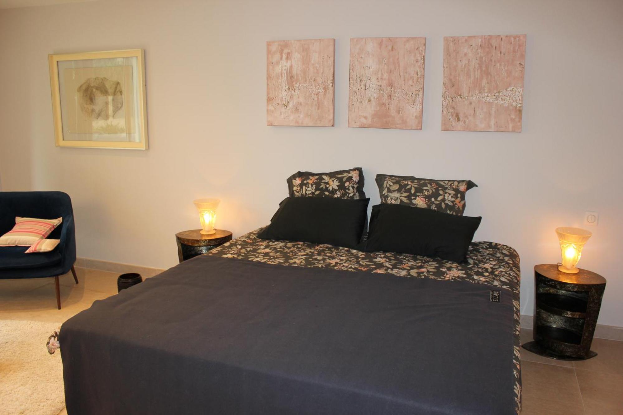 Mas Paloma Bed & Breakfast Rognonas Exterior photo